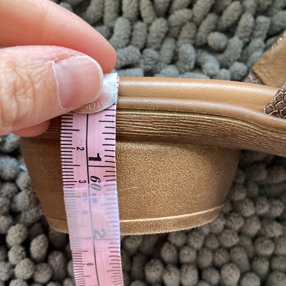 Comfortiva Women's 7 Heeled Bronze Slides Summer Coastal Grandma Neutral Minimal - Picture 8 of 8